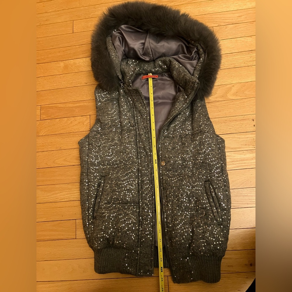 Alice + Olivia Metallic Gray Wool Sequin Fox Fur Puffer Vest - Picture 9 of 9